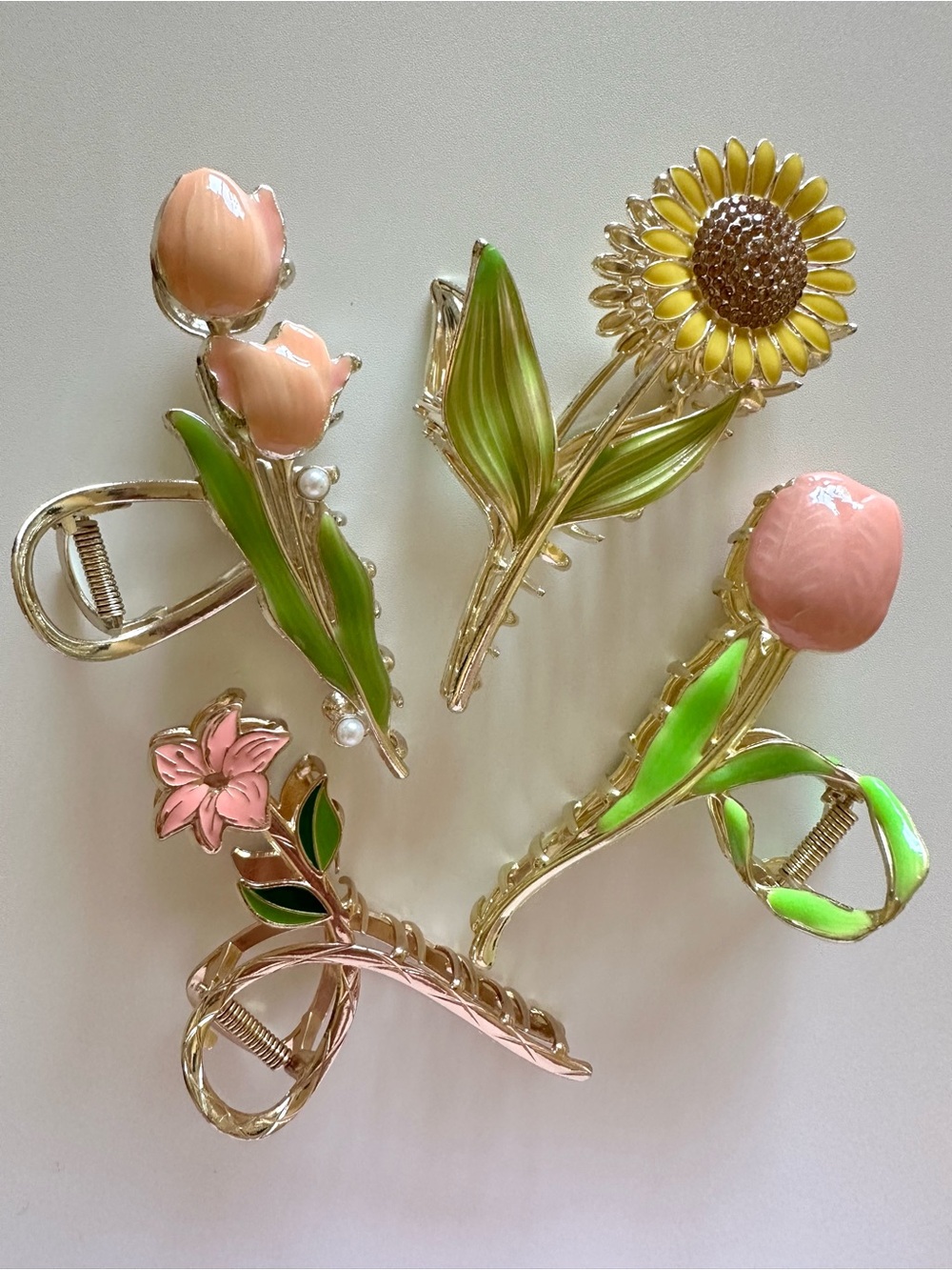 4Pack Women’s Cute Gold Tone Metal Large Strong Flower Hair Claw Clips